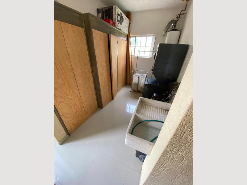 b2cd802a-afb8-4fa9-bc13-6307ea577810