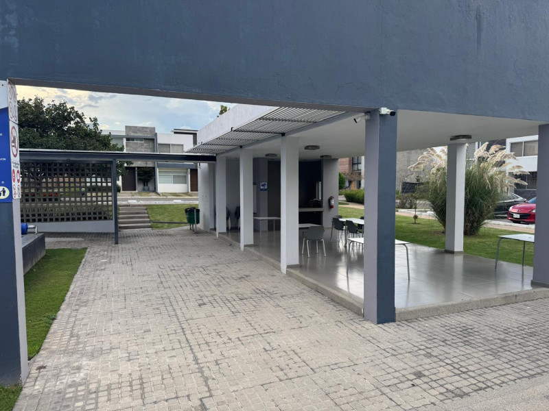 4d78e8dd-106f-49bb-aa4a-5529a0821d93