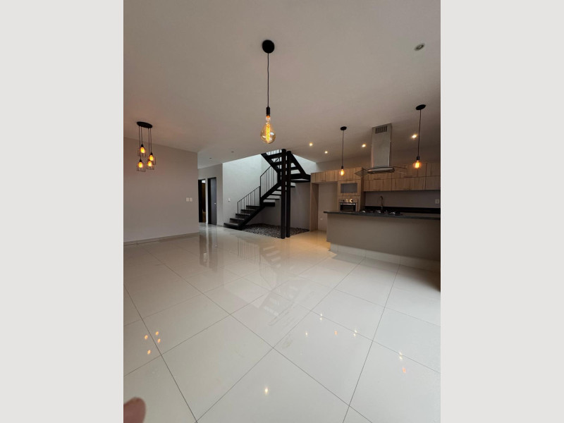 92308f96-fec2-467b-a6a9-8e4a1bca3d12