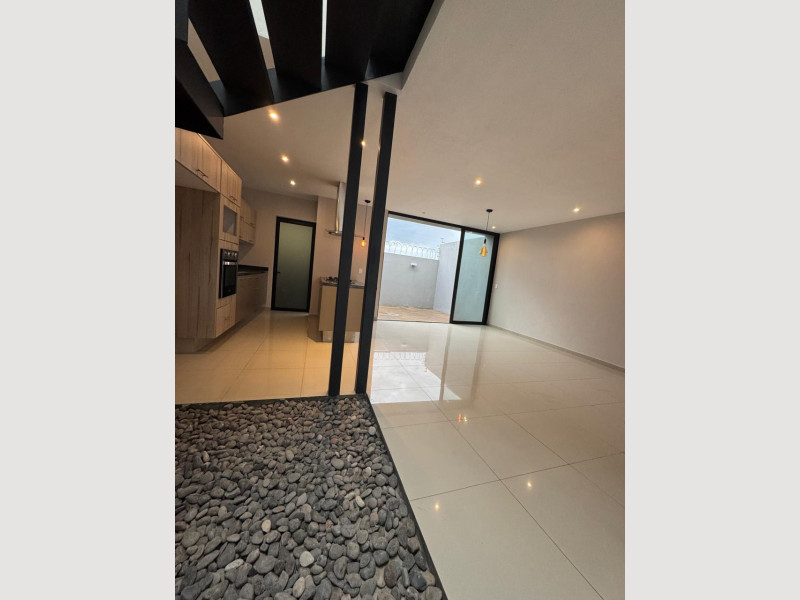 b3f4330b-7219-47a6-8515-5255769221e8