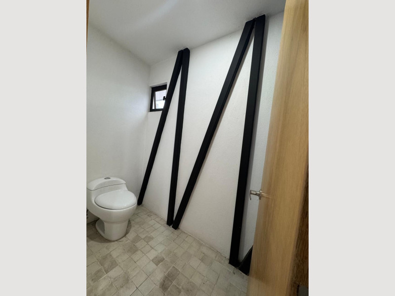 6a7799c0-0b0b-4232-96d8-05eb8c3fe919