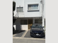 c112570b-e4ff-4d47-9c56-b3ebe34b243e