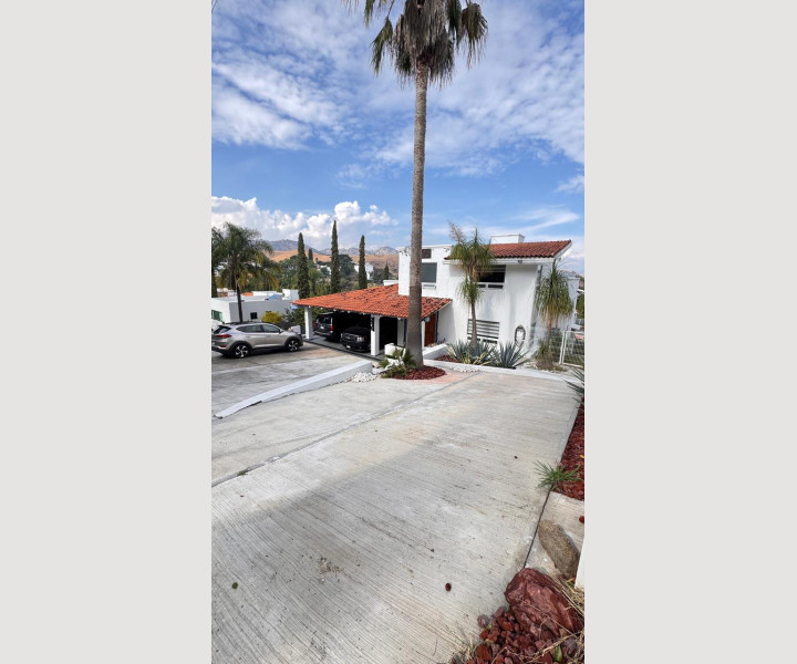 1d3d7109-212e-4309-926c-d523a121c3c1