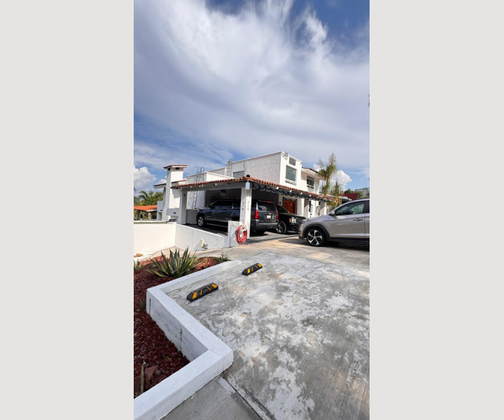 5e4a4633-ec19-46b4-83e8-d7f61bc8e379