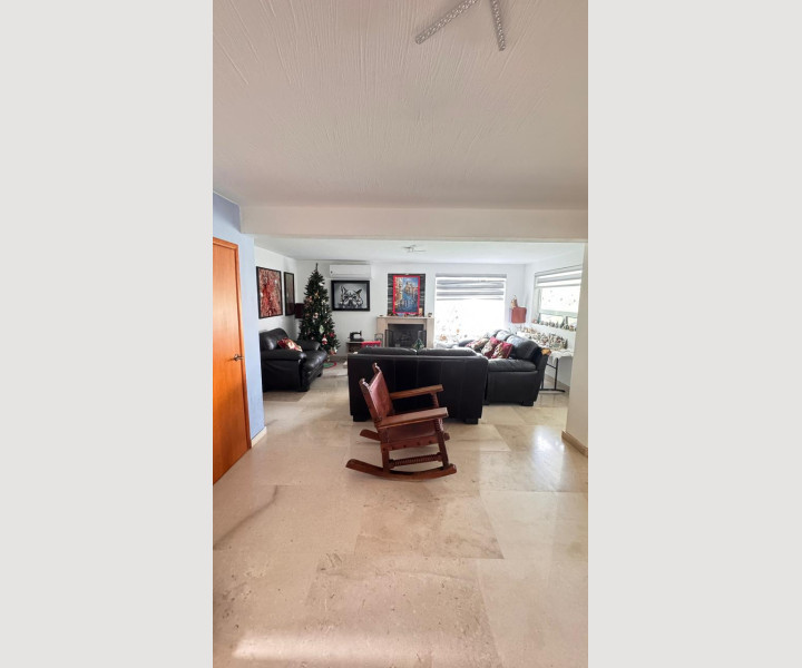 b9b3e53c-50ee-48d3-82e8-d62a8e1e0399