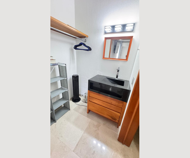 bf0d7ef8-9866-4e94-adf8-f52a706e28ea