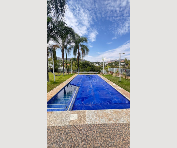 c9697e2f-a7b2-42bc-aac3-665b15d201d3