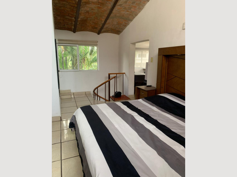 8ea96b28-d0de-4c18-a2db-dc7e3f49b7eb