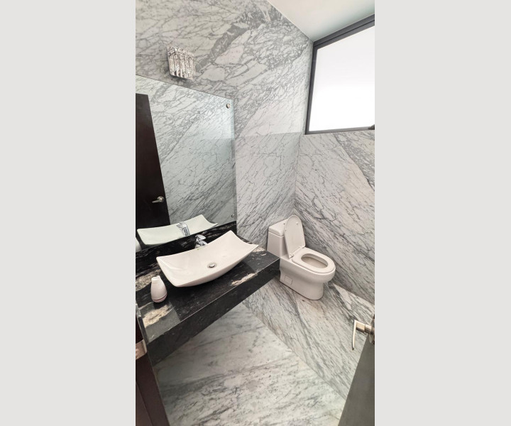 daf7ebec-84df-4790-a06e-93b298734bca