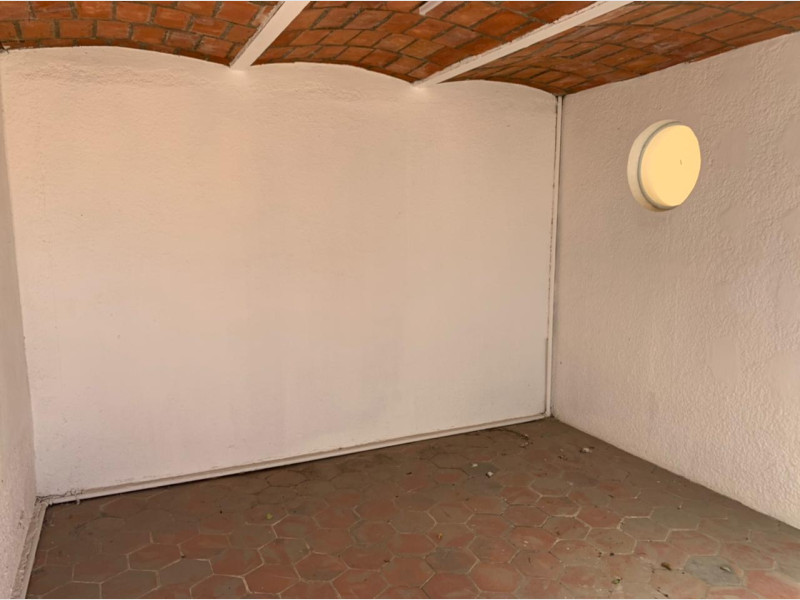 42b5fdac-9e33-4739-aa49-b4e42a54ee0d