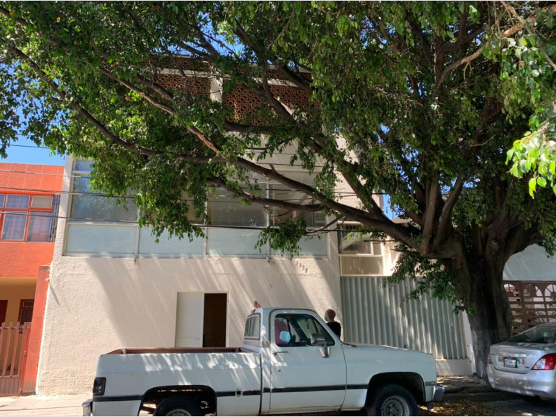 e680258f-cb2f-4ee8-8aa5-075176597a1c