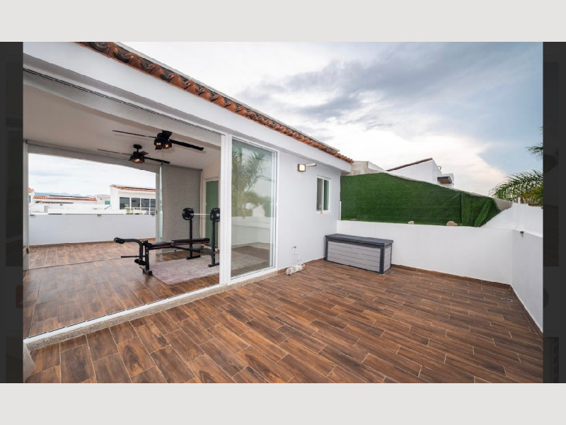 28e5635b-0077-49b0-a327-3a57126bcd74