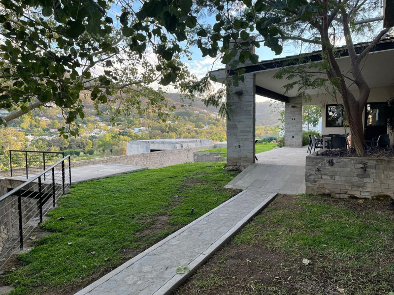 a3218fb7-e741-44d1-9012-e76c60d4eaff