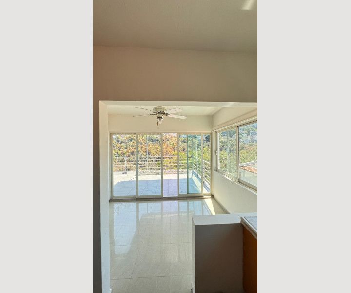 cd1d61e8-4e44-46e4-ba44-e70b20e57457